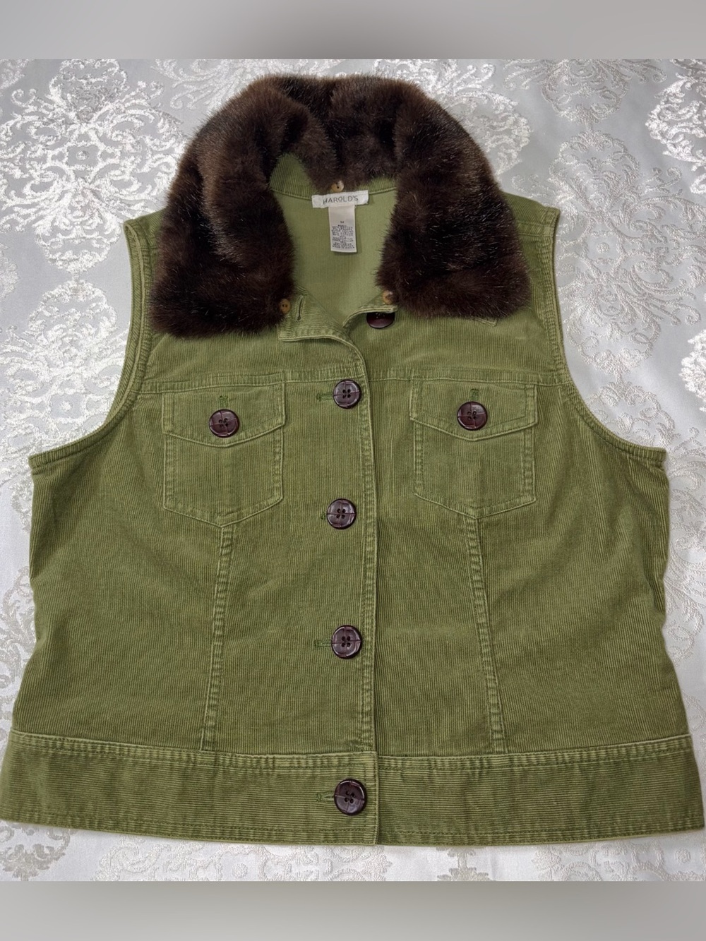 Harold’s Vintage Y2K Green Corduroy Vest Faux Fur Collar Size Medium
